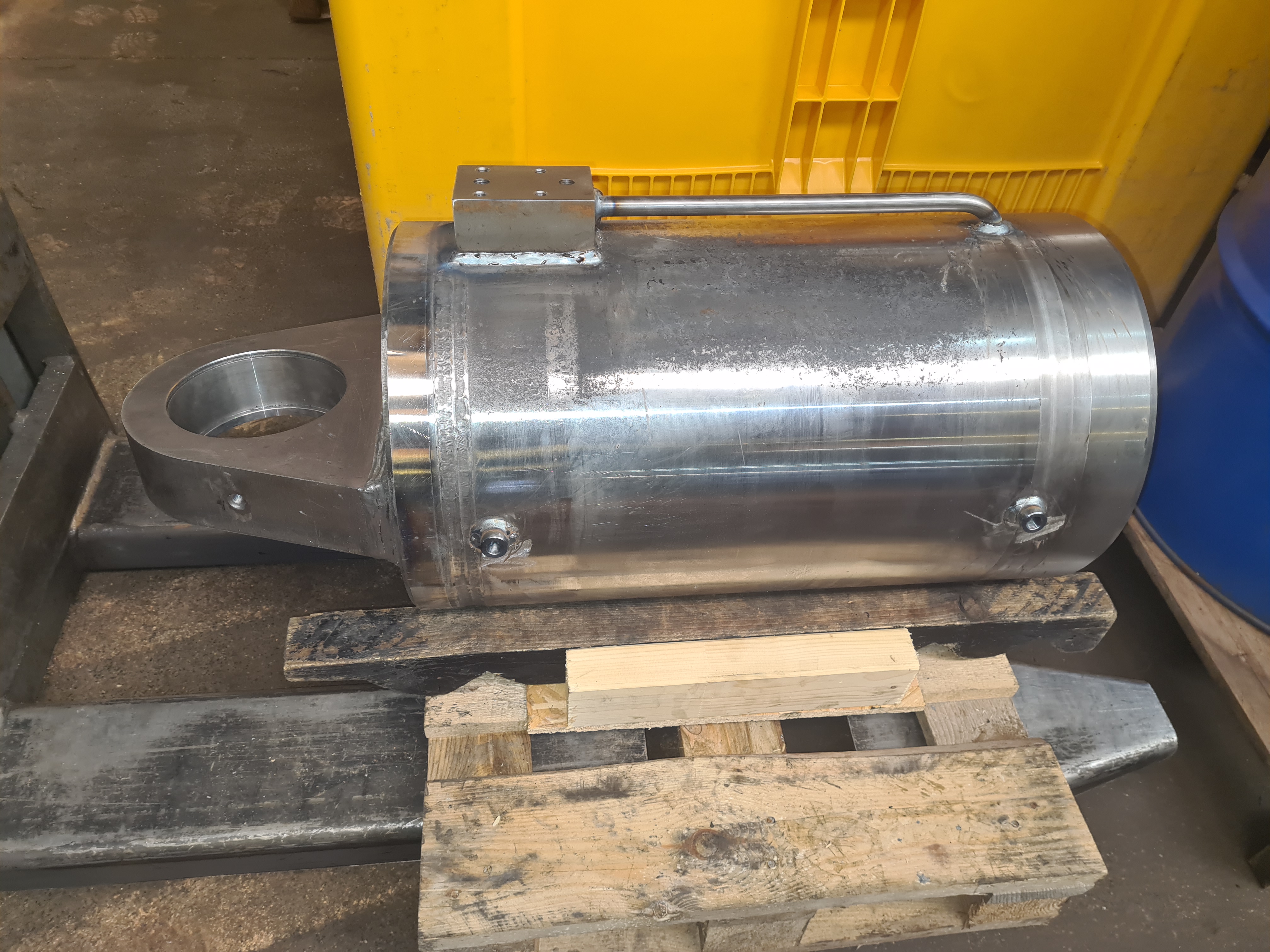 Vérin hydraulique sur mesure : l’expertise EUROMAT au service de vos projets industriels